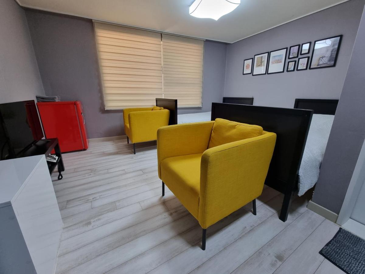 Bluehum Guest House Inchon Exteriör bild